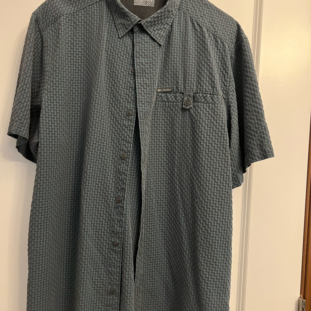 Columbia Men's Green Cotton Shirt